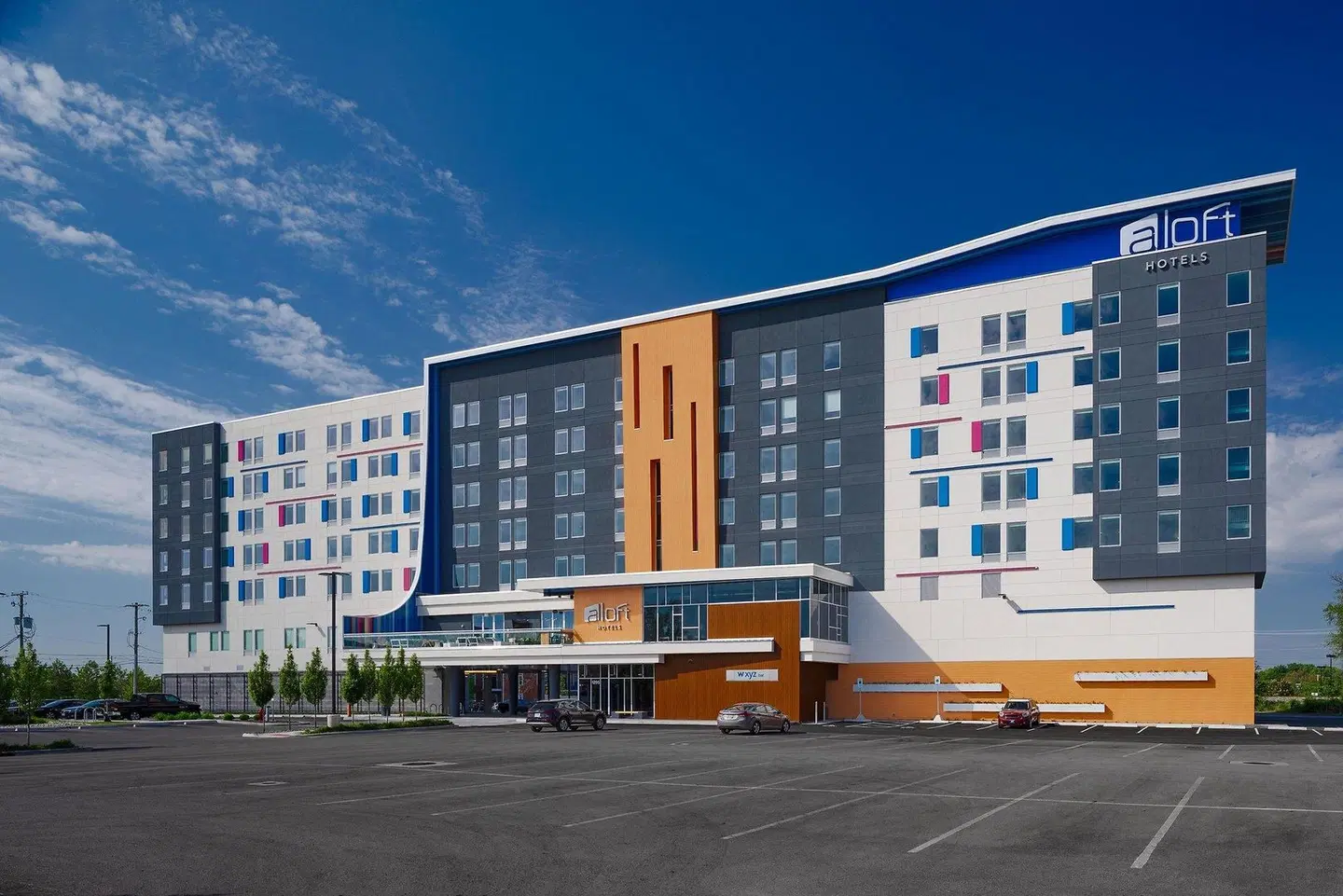 Aloft Columbus University District EXTERIOR