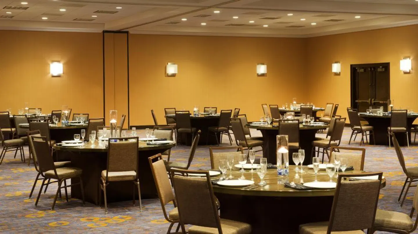 Courtyard by Marriott Billerica / Bedford Restaurant
