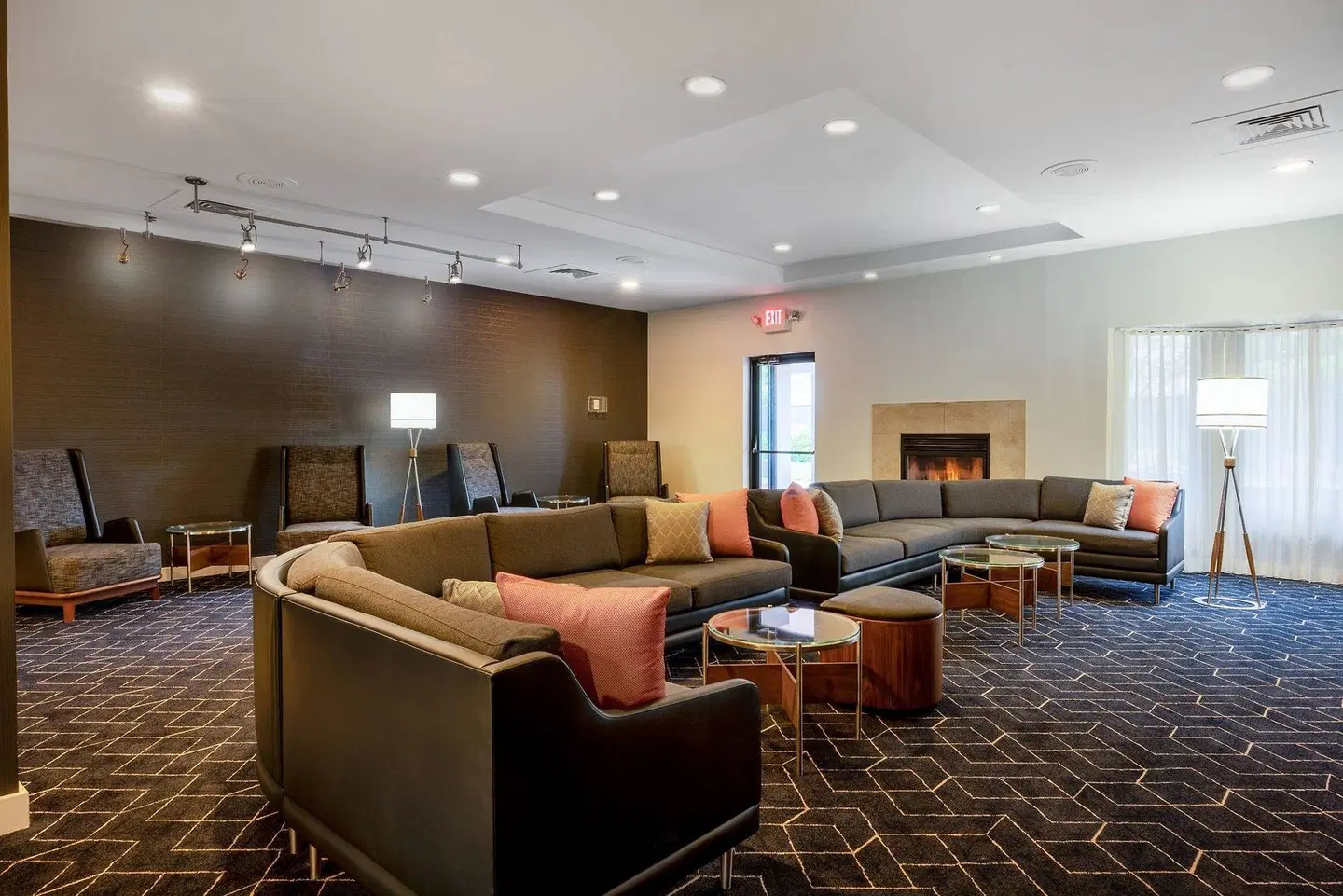 Courtyard by Marriott Columbus Airport LOUNGE_LOBBY