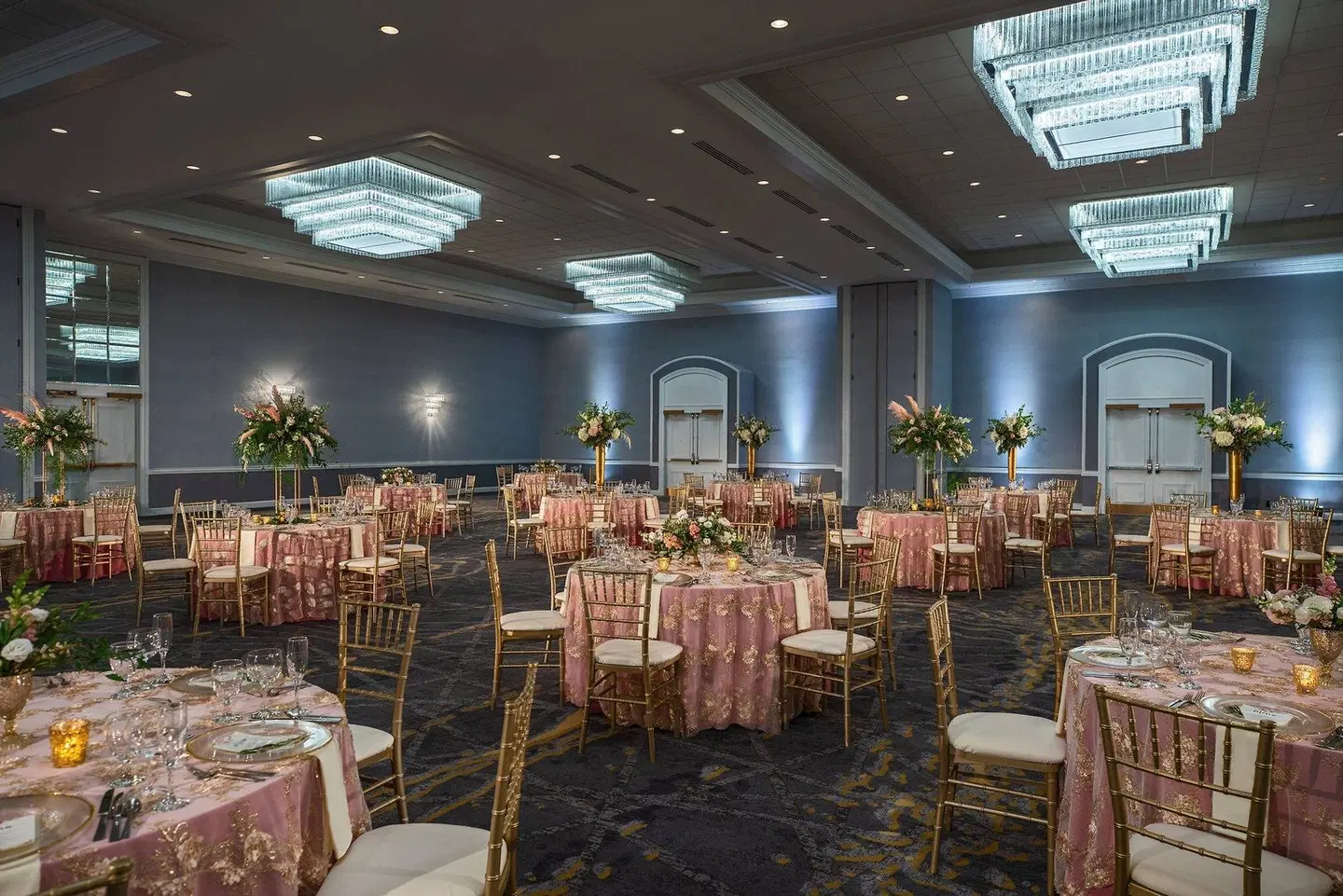 Renaissance Columbus Downtown Hotel Restaurant