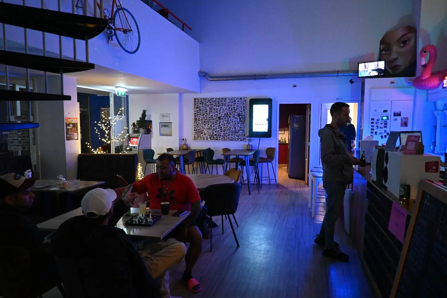 Dutchies Hostel Bar