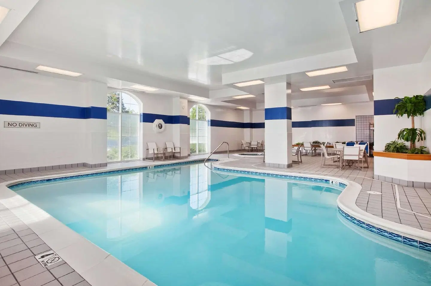 Embassy Suites by Hilton Columbus Dublin Hallenbad