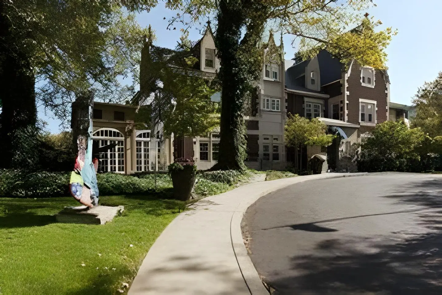 The Glidden House EXTERIOR