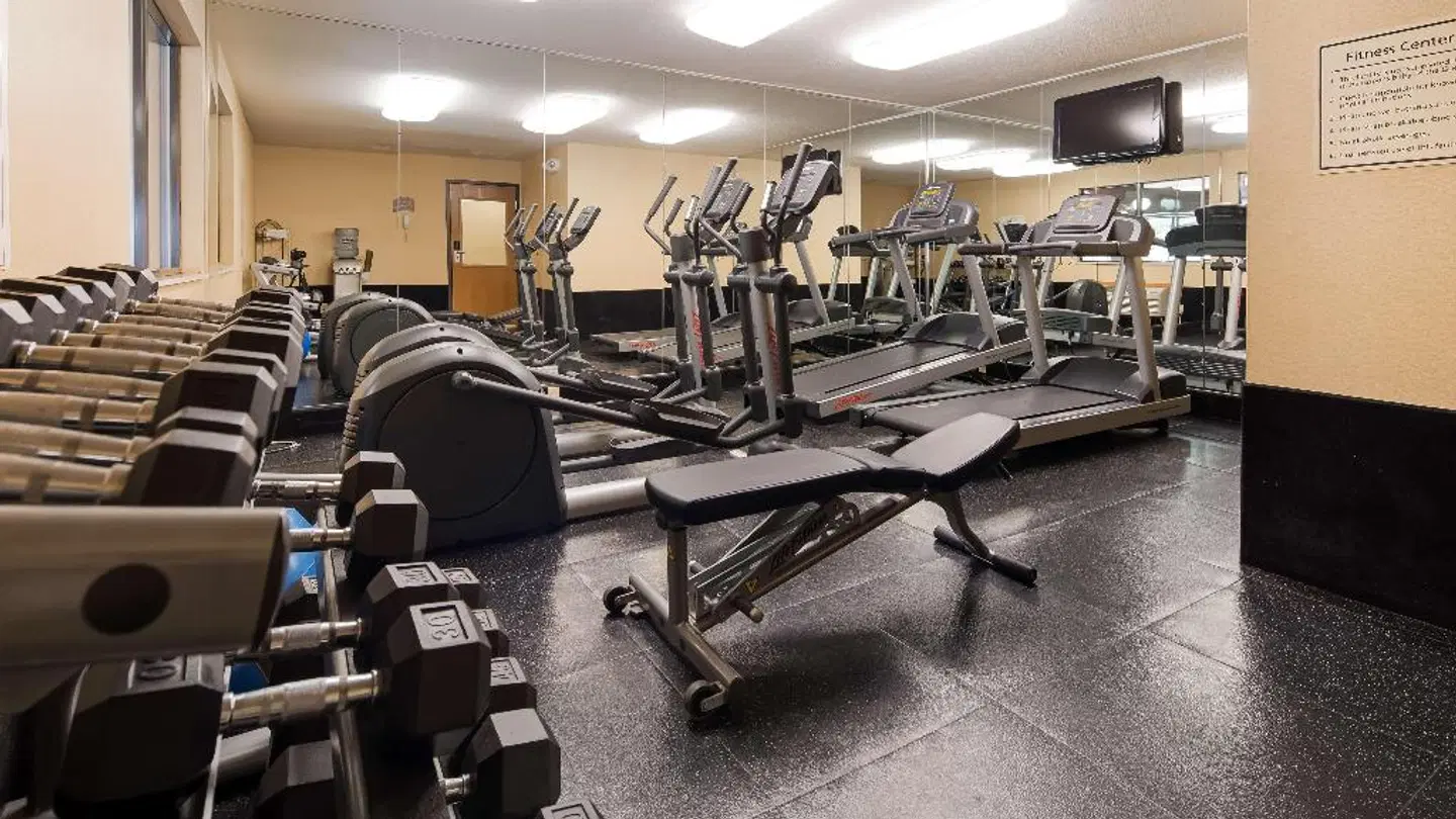 Best Western Plus North Canton Inn & Suites SPORTS_AND_LEISURE