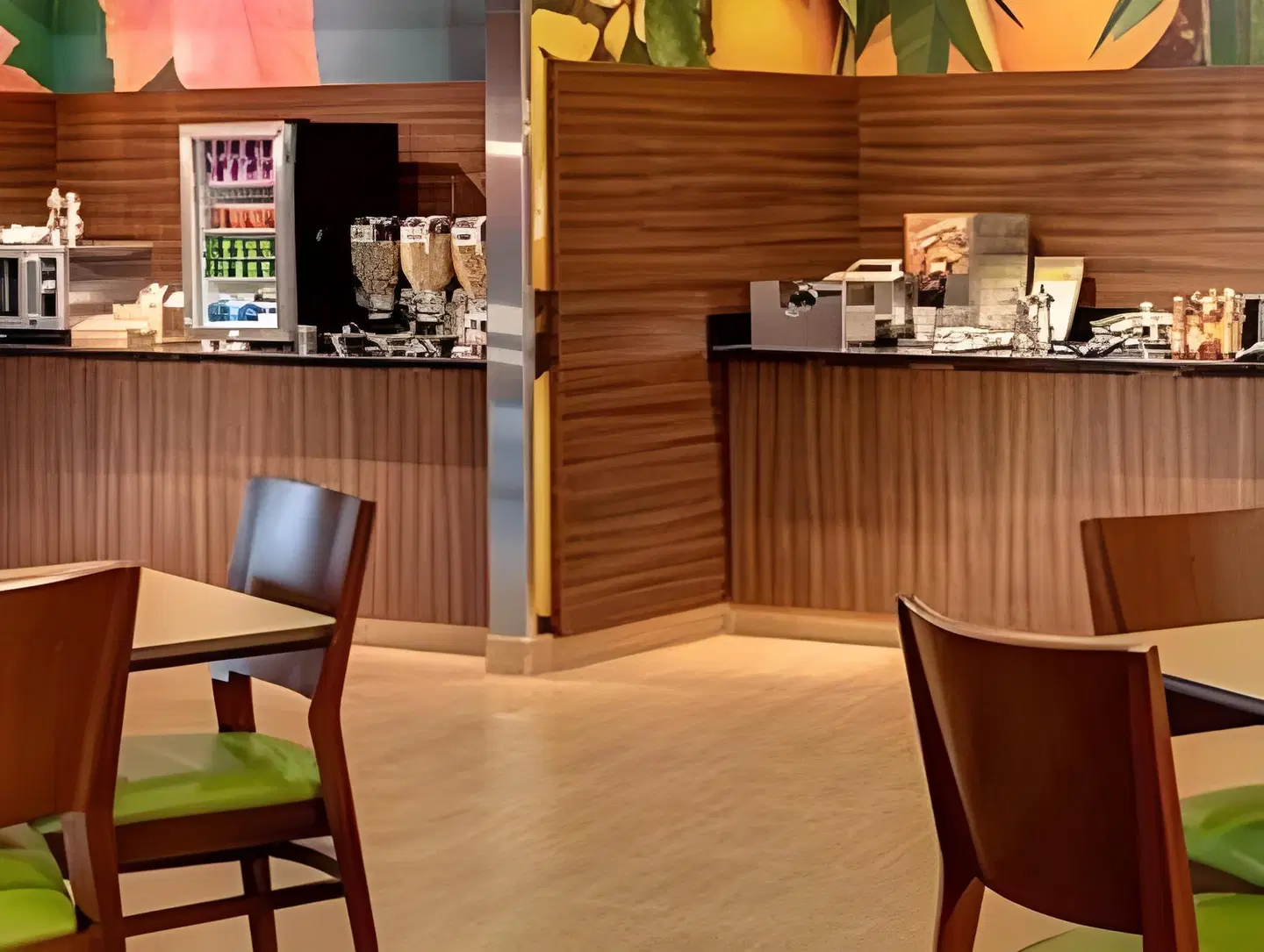 Fairfield Inn &Suites Columbus West Bar