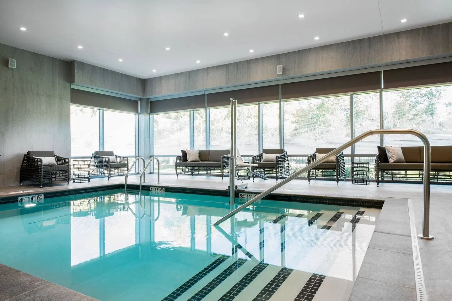 AC Hotel by Marriott Boston Cambridge Hallenbad