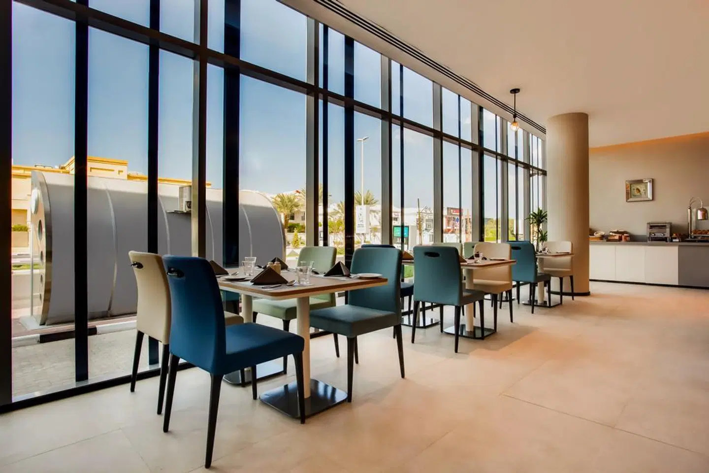 Lemon Tree Hotel, Dubai Restaurant