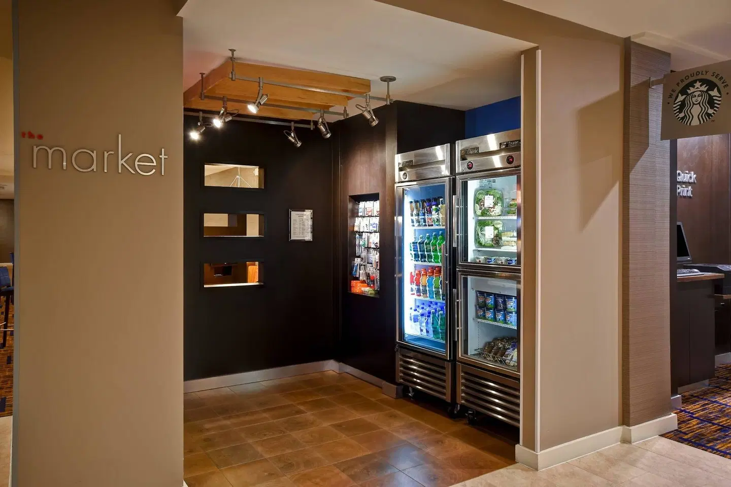 Courtyard by Marriott Cape Cod Hyannis LOUNGE_LOBBY