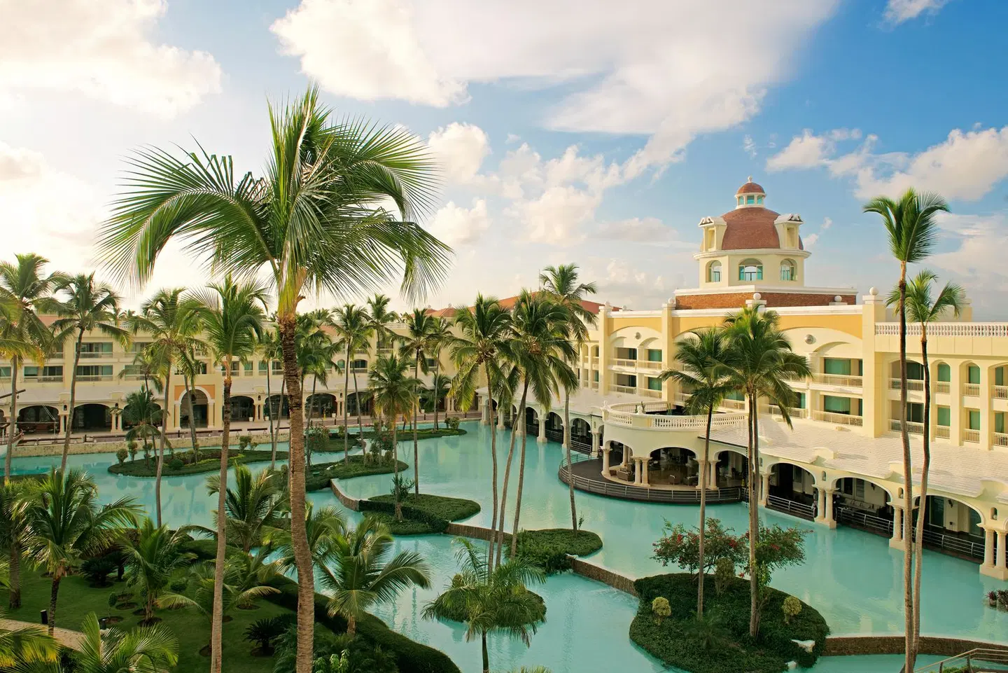 JOIA Bávaro by Iberostar OUTDOOR_POOL