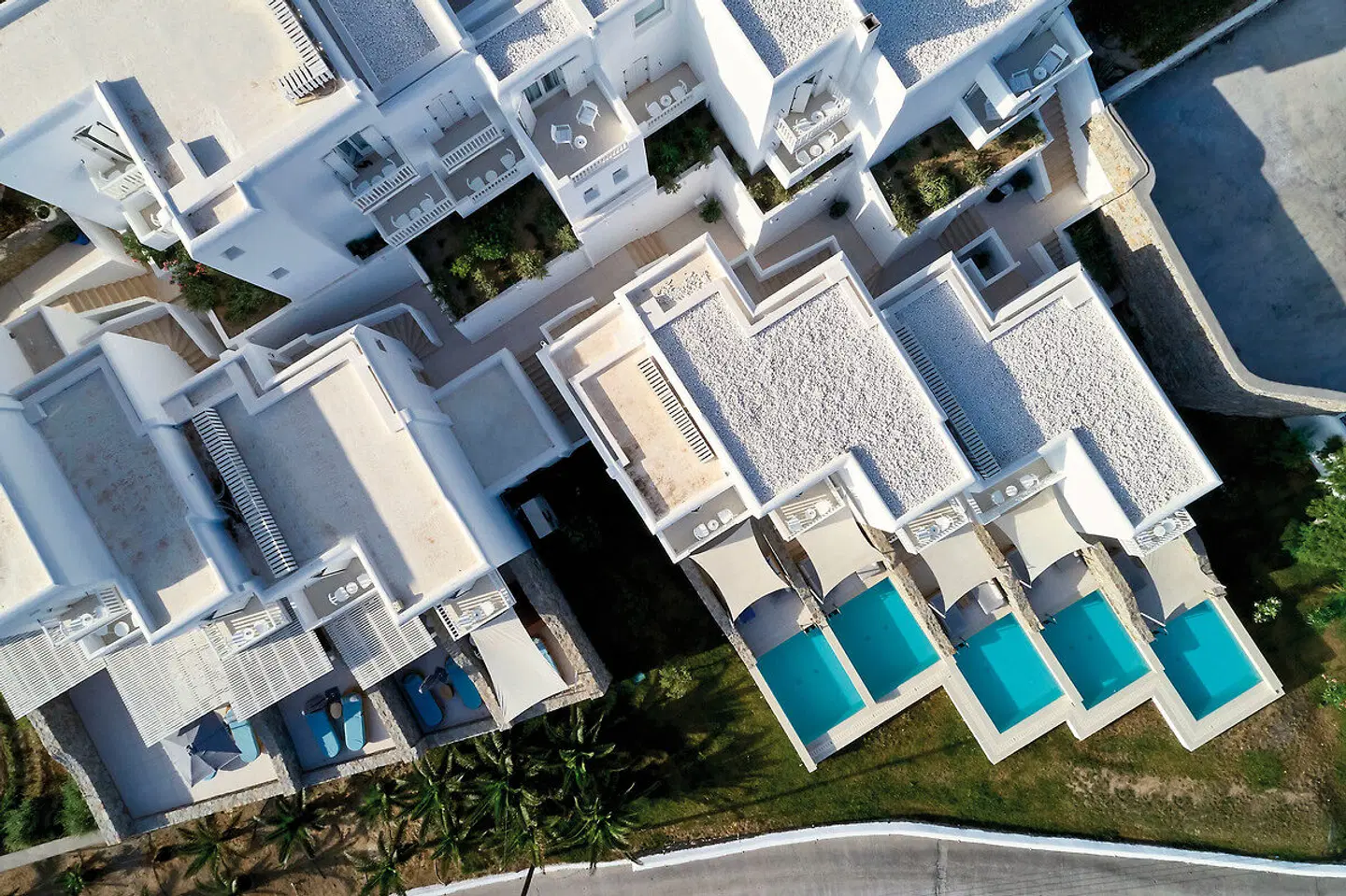 Myconian Kyma - Member of Design Hotels MODEL_IMPRESSION