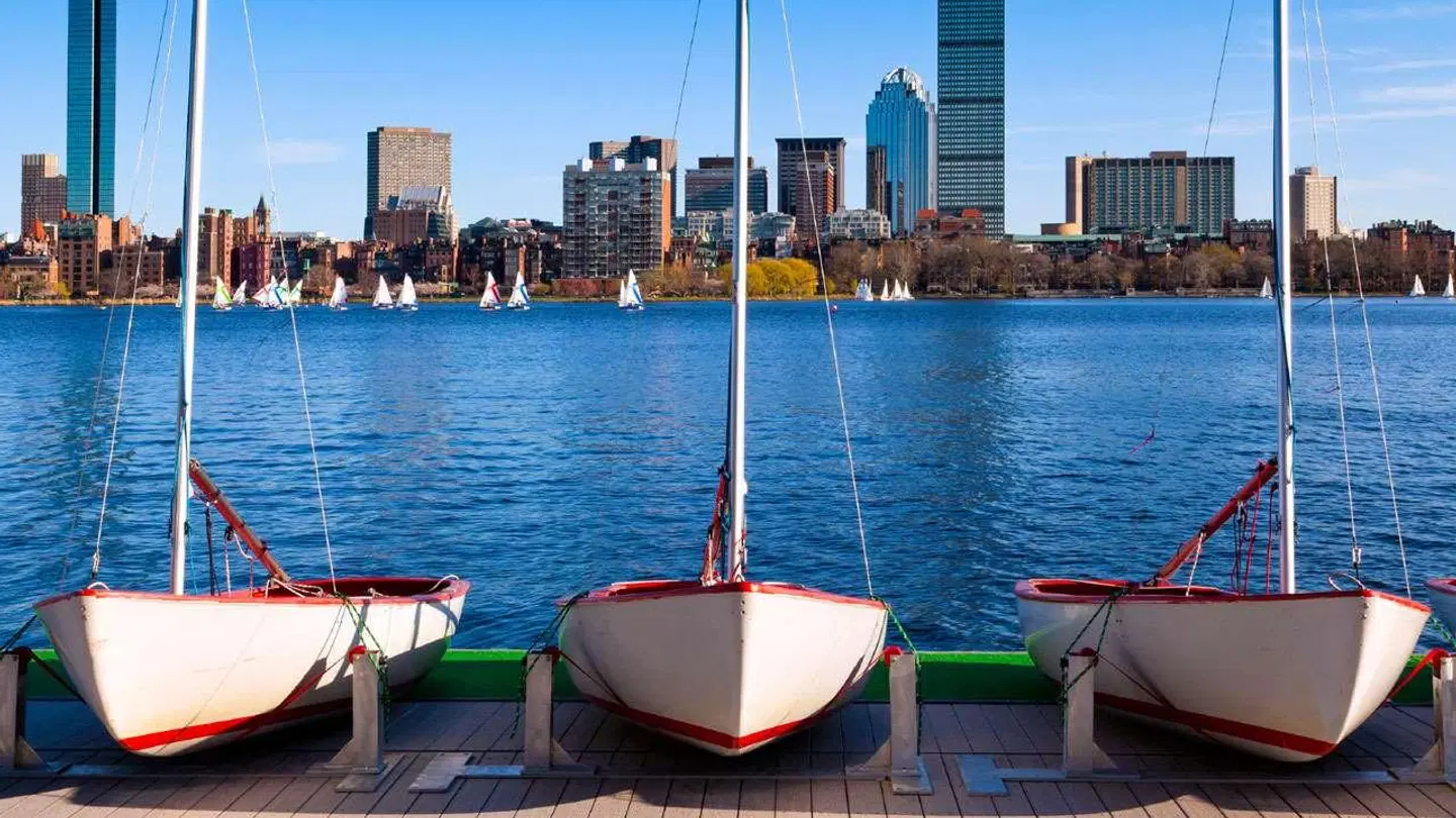 Hyatt Regency Cambridge, Overlooking Boston OUTDOOR_POOL