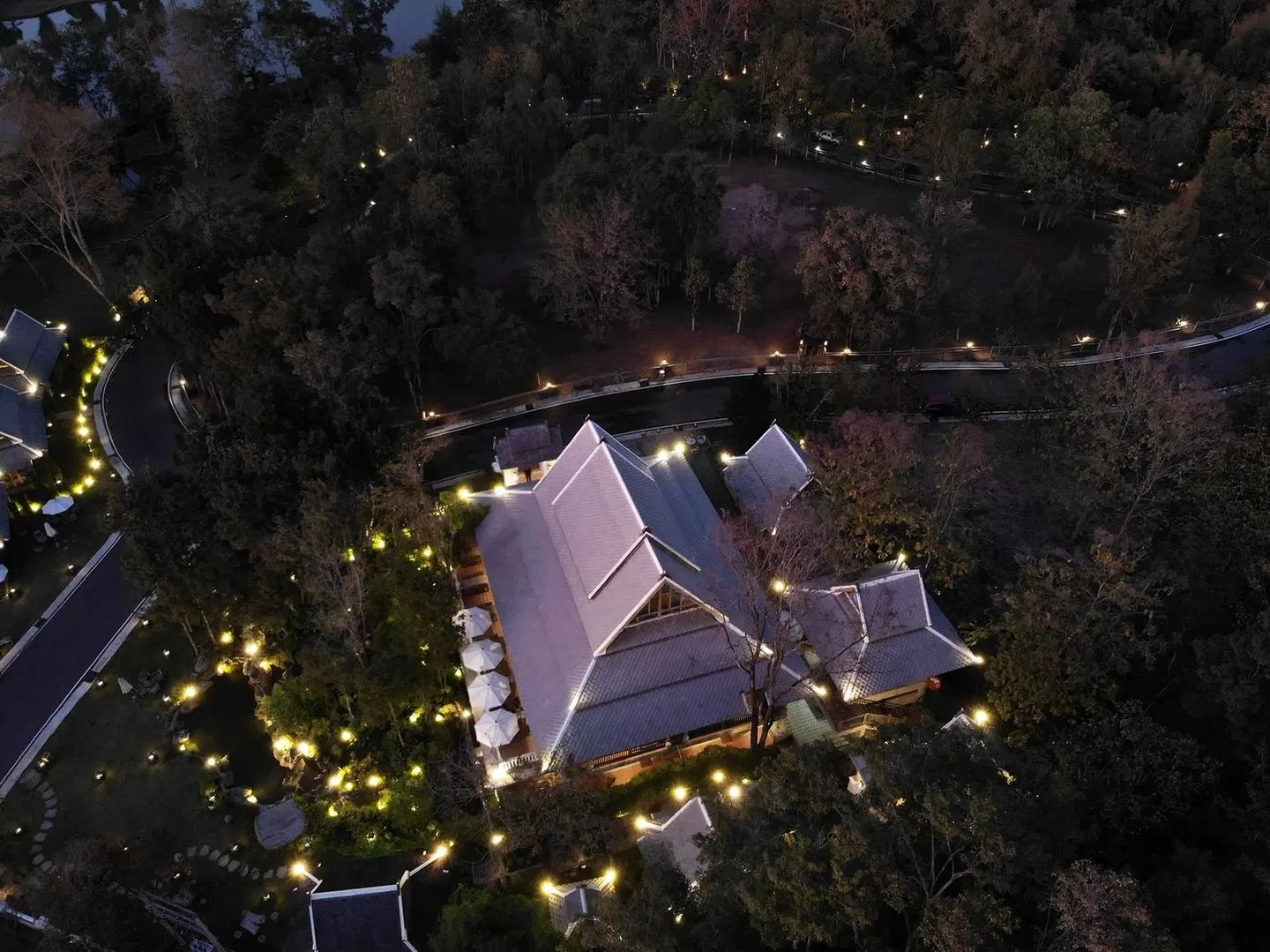 Ruean Racha Resort Garten