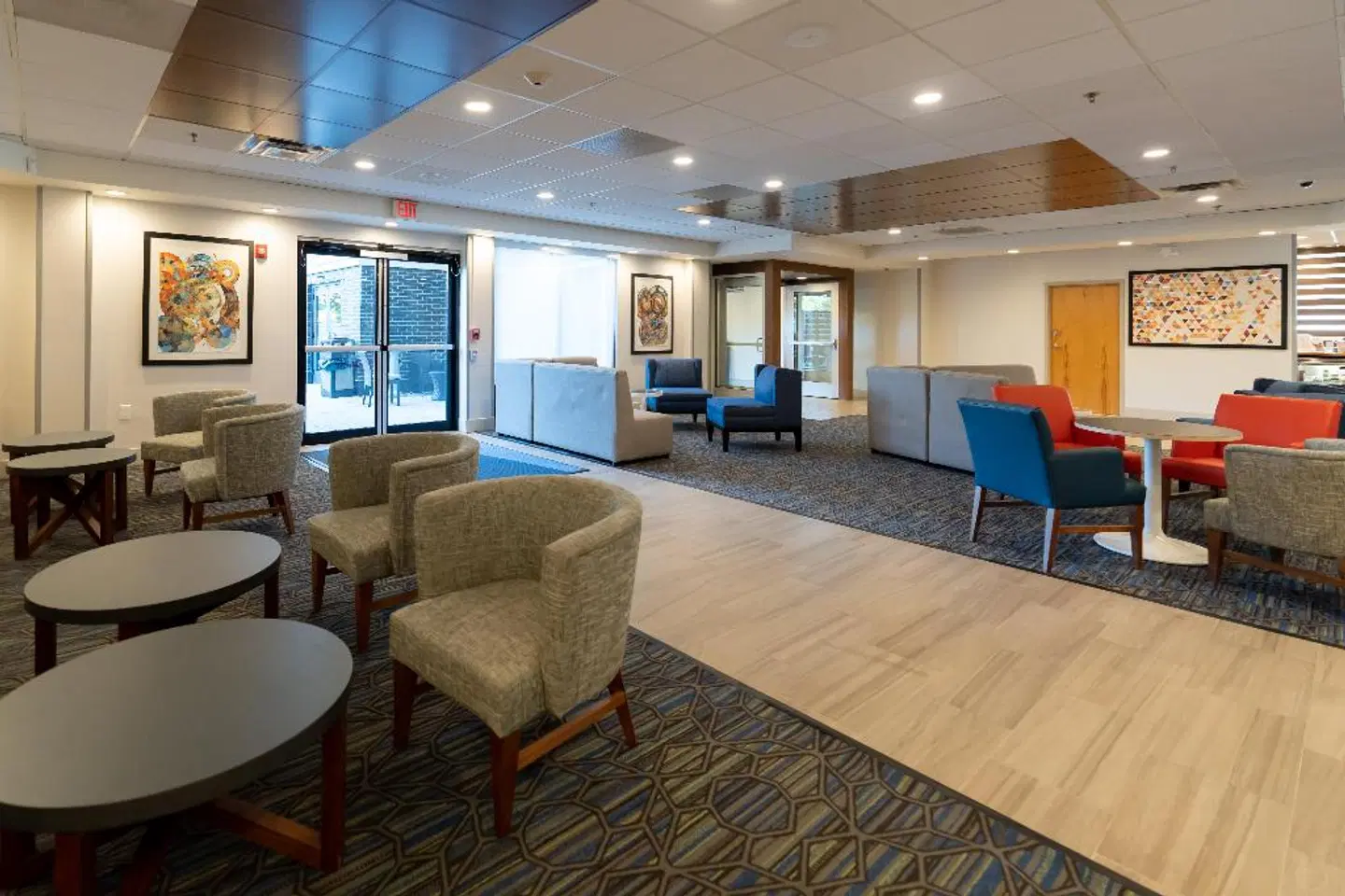 Holiday Inn Express Boston LOUNGE_LOBBY