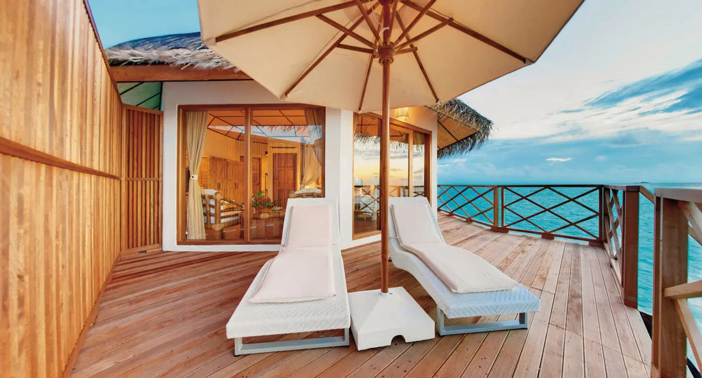 Angaga Island Resort & Spa TERRACE