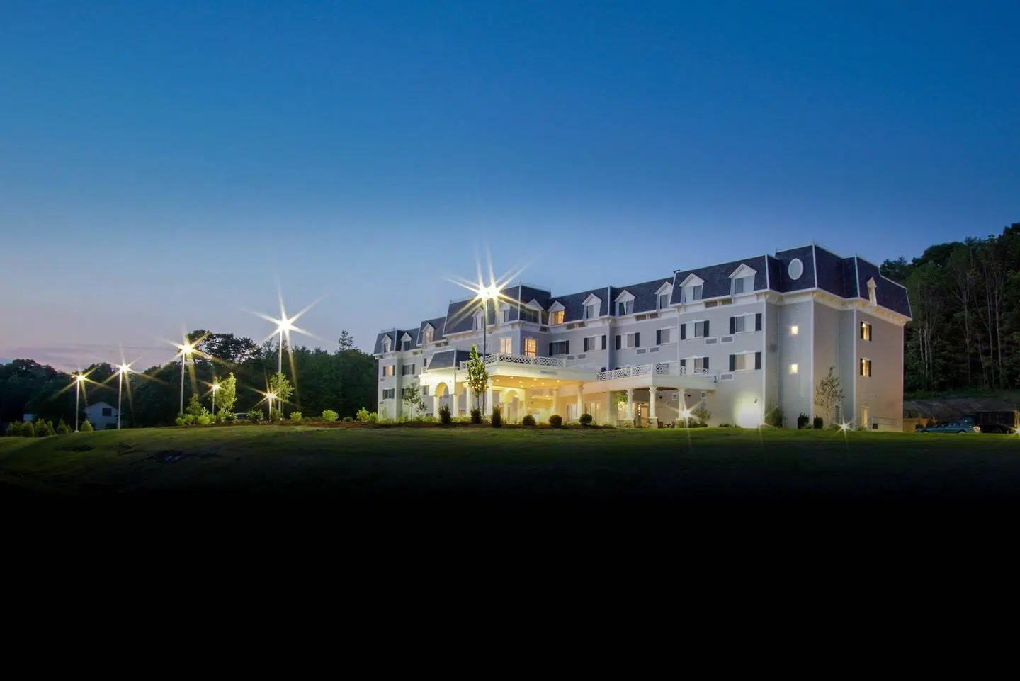 Courtyard by Marriott Lenox Berkshires EXTERIOR
