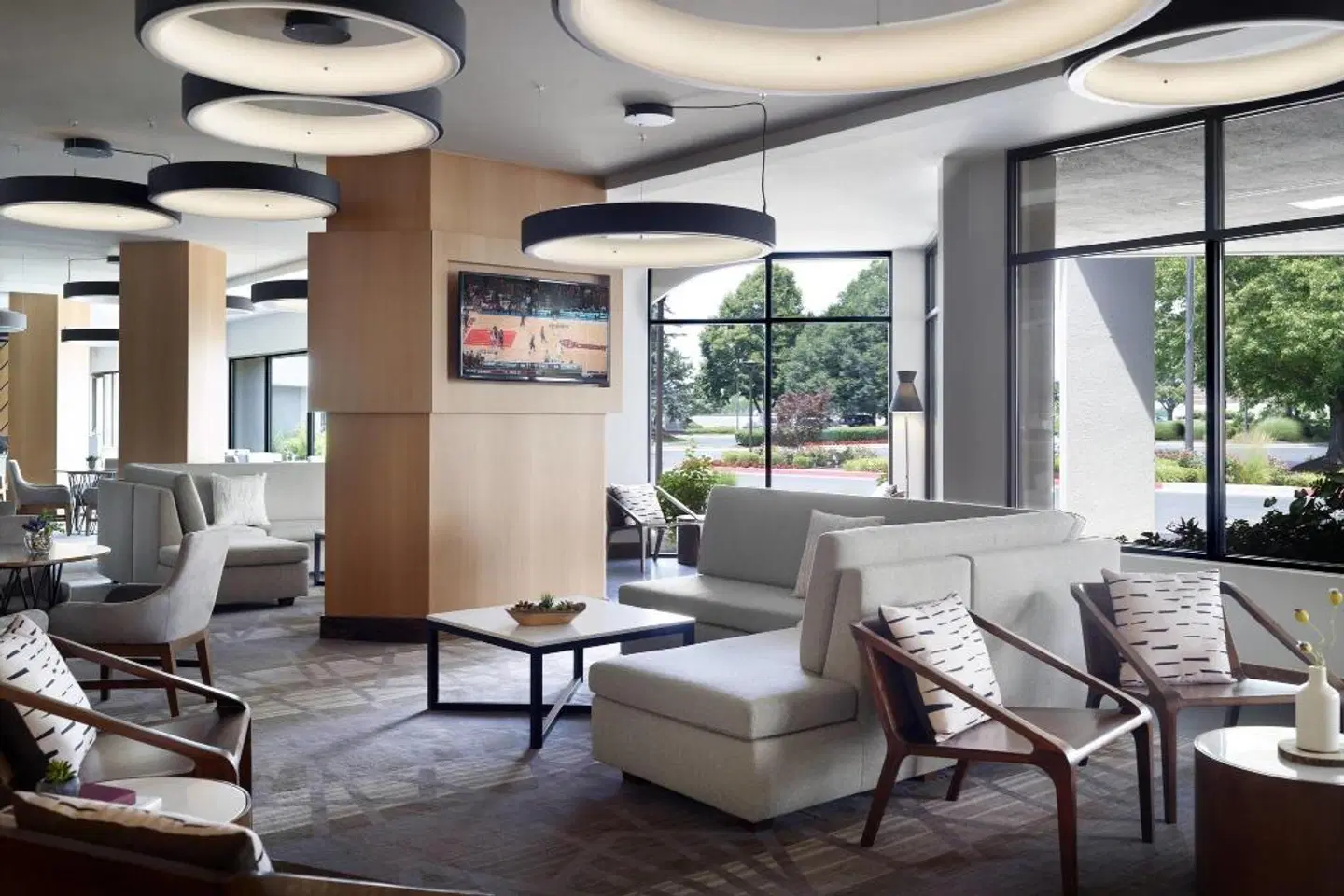 Marriott at the University of Dayton LOUNGE_LOBBY