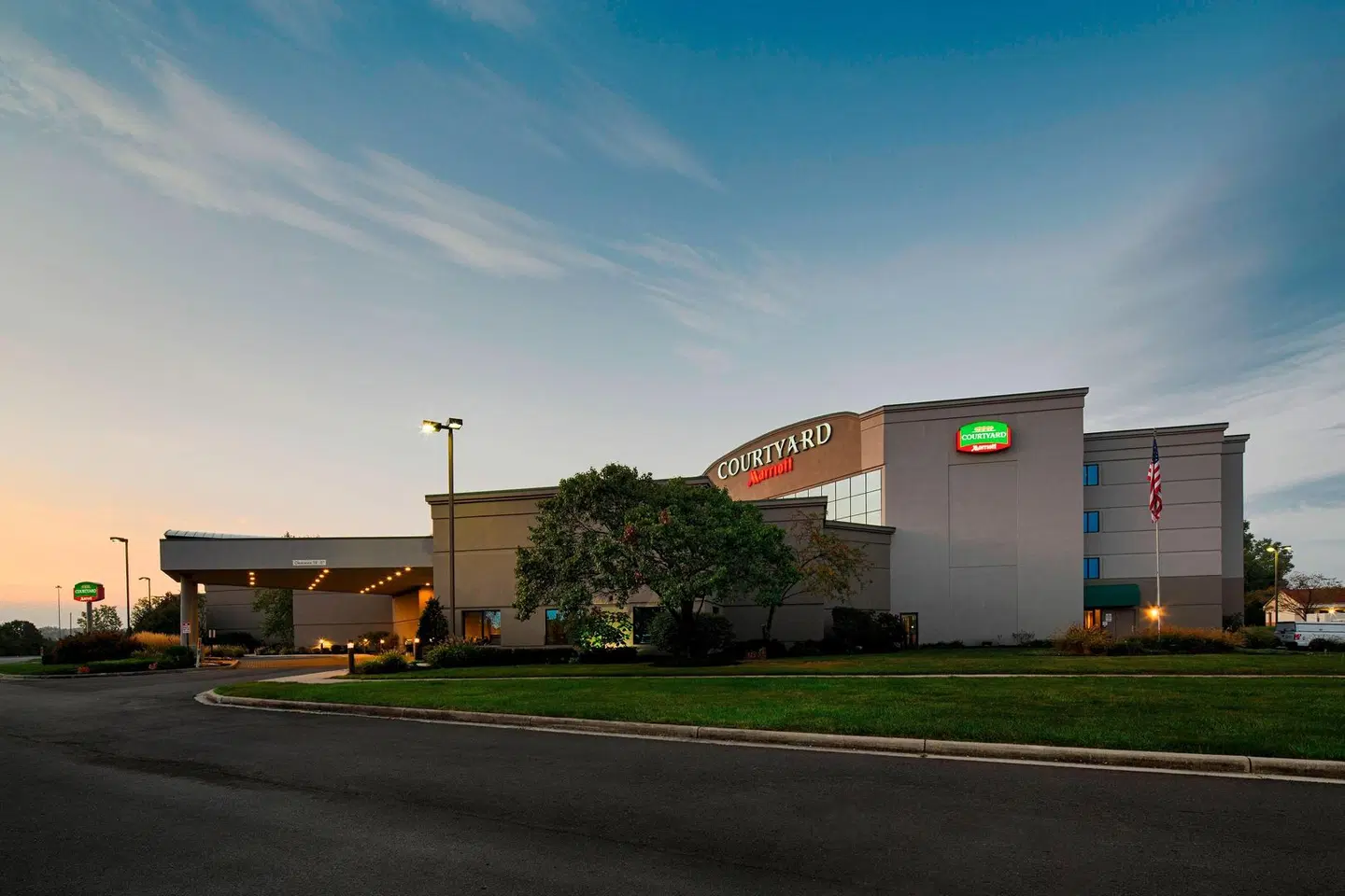 Courtyard by Marriott Columbus West/Hilliard EXTERIOR