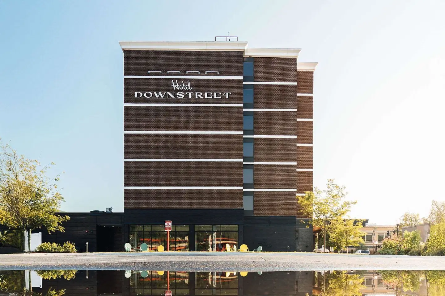 Hotel Downstreet EXTERIOR
