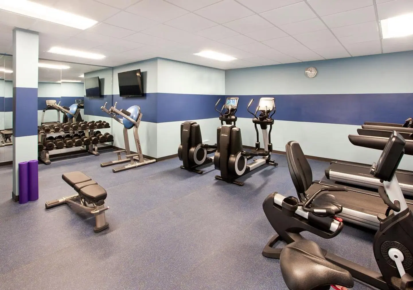 Four Points by Sheraton Cleveland Airport SPORTS_AND_LEISURE
