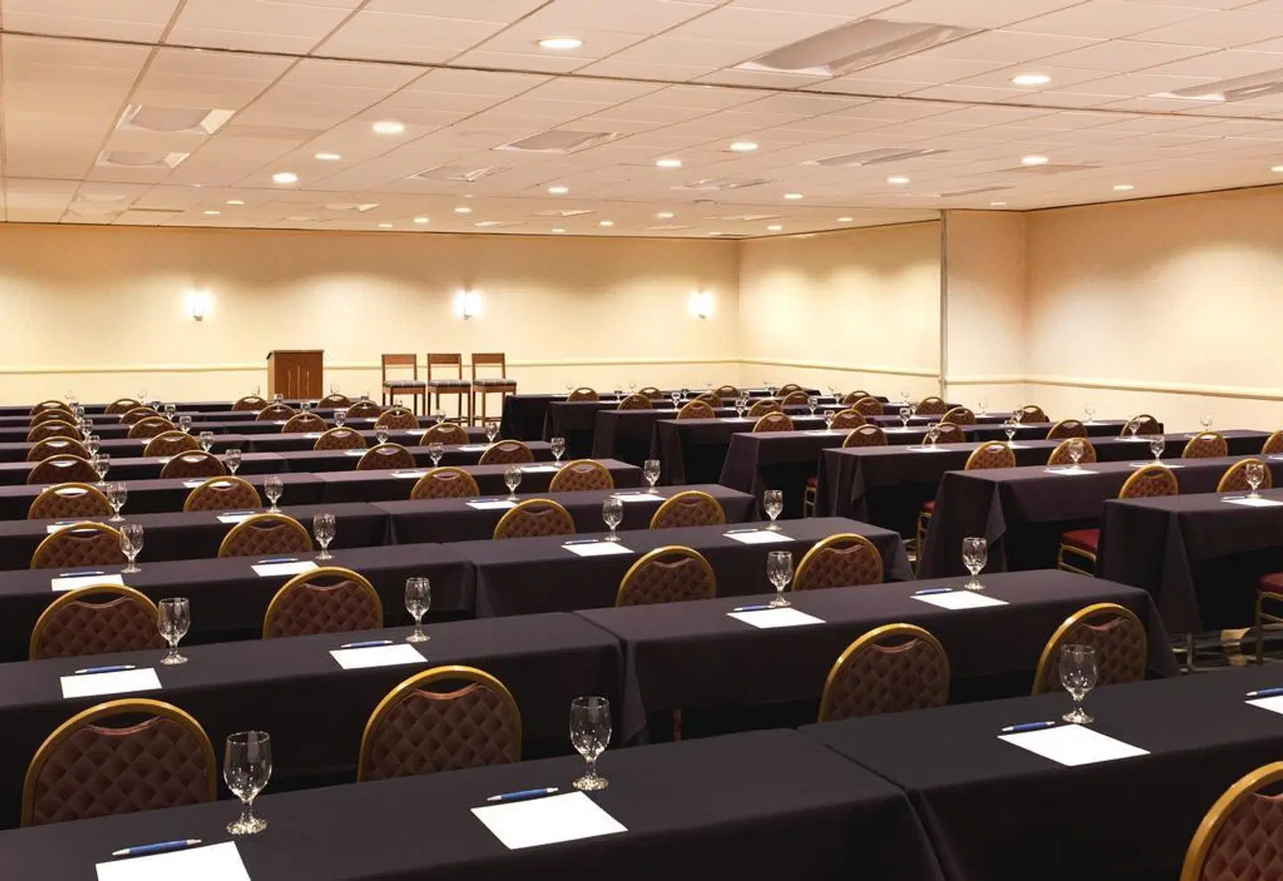 Four Points by Sheraton Cleveland Airport Konferenz