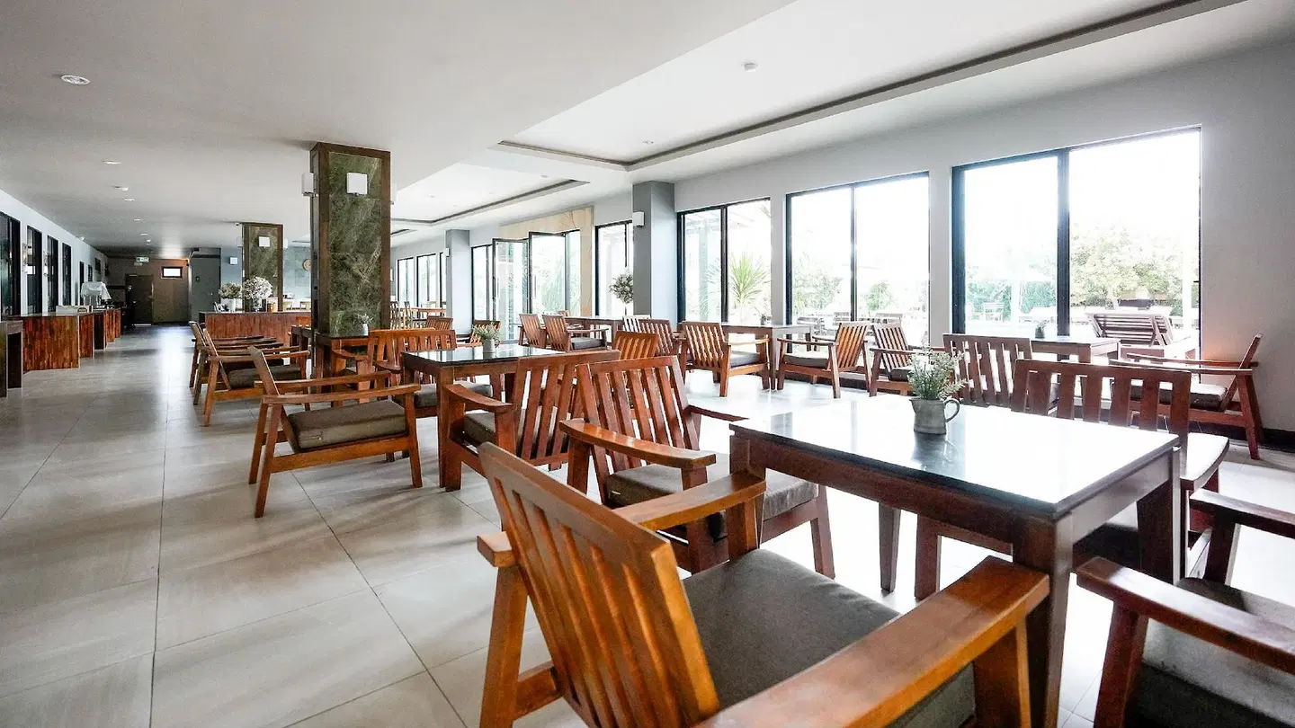Savotel Bar