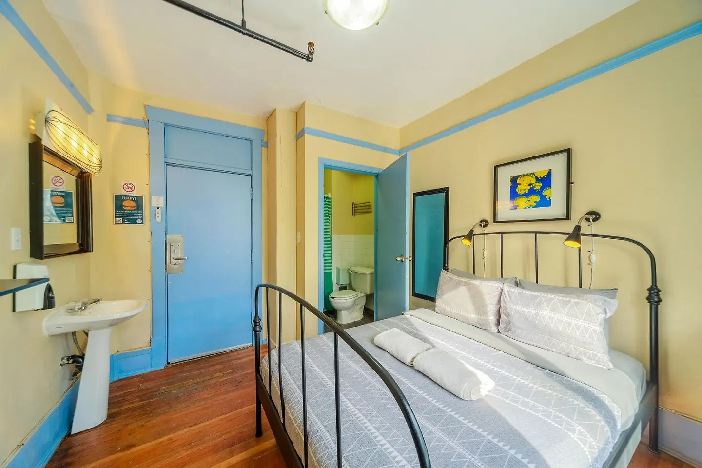 Samesun Backpackers Vancouver ROOM_EXAMPLE