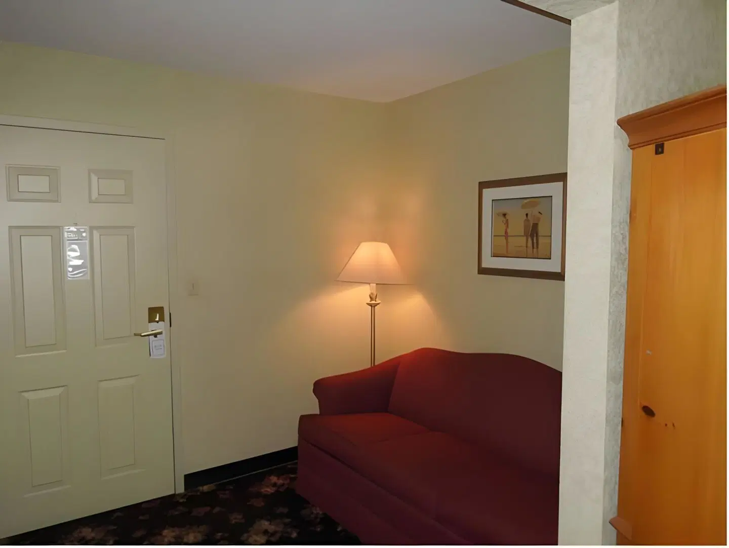 OurGuest Inn & Suites Downtown Port Clinton ROOM_EXAMPLE