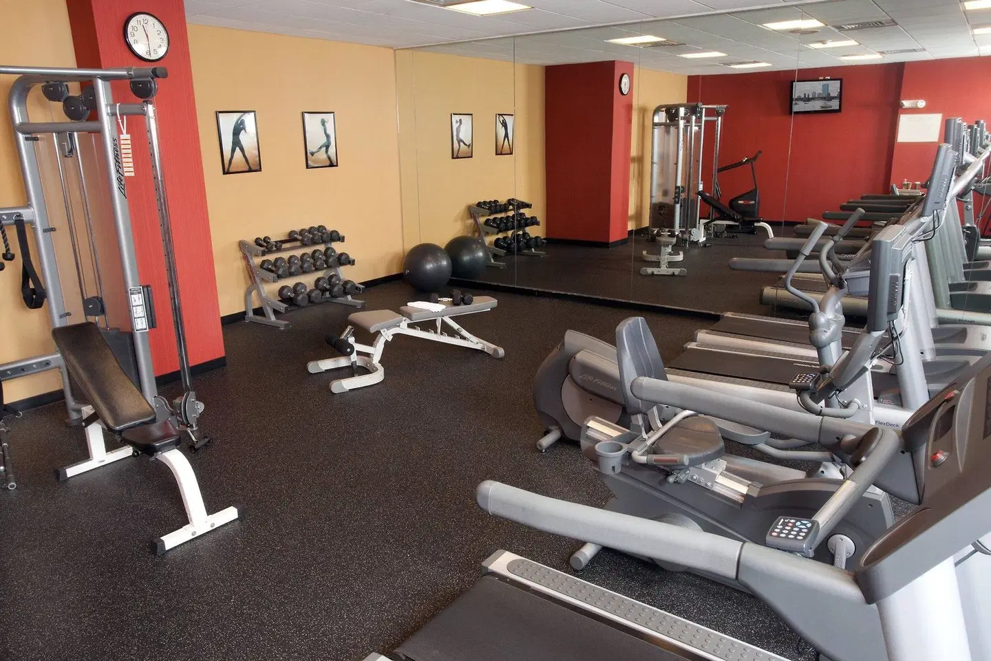 Courtyard by Marriott Boston Woburn/Boston North SPORTS_AND_LEISURE