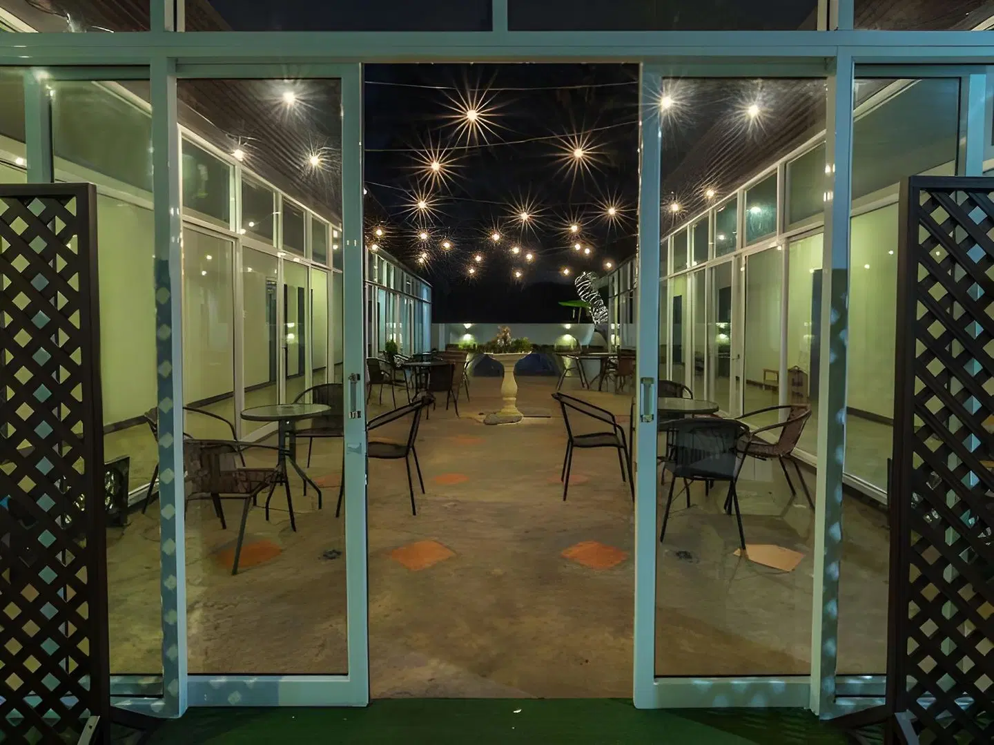 Mercy Hostel Terrasse