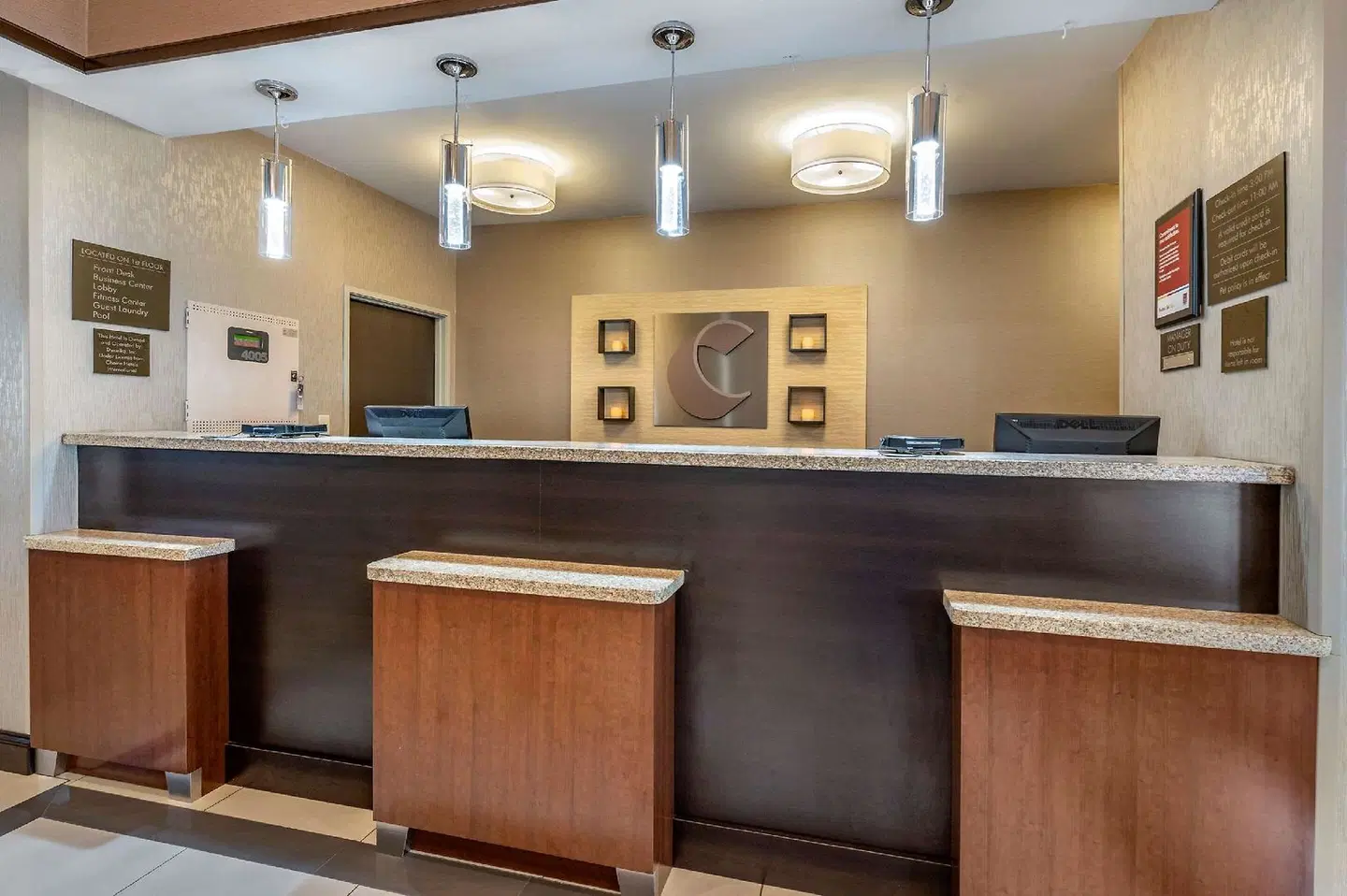 Comfort Suites Columbus LOUNGE_LOBBY