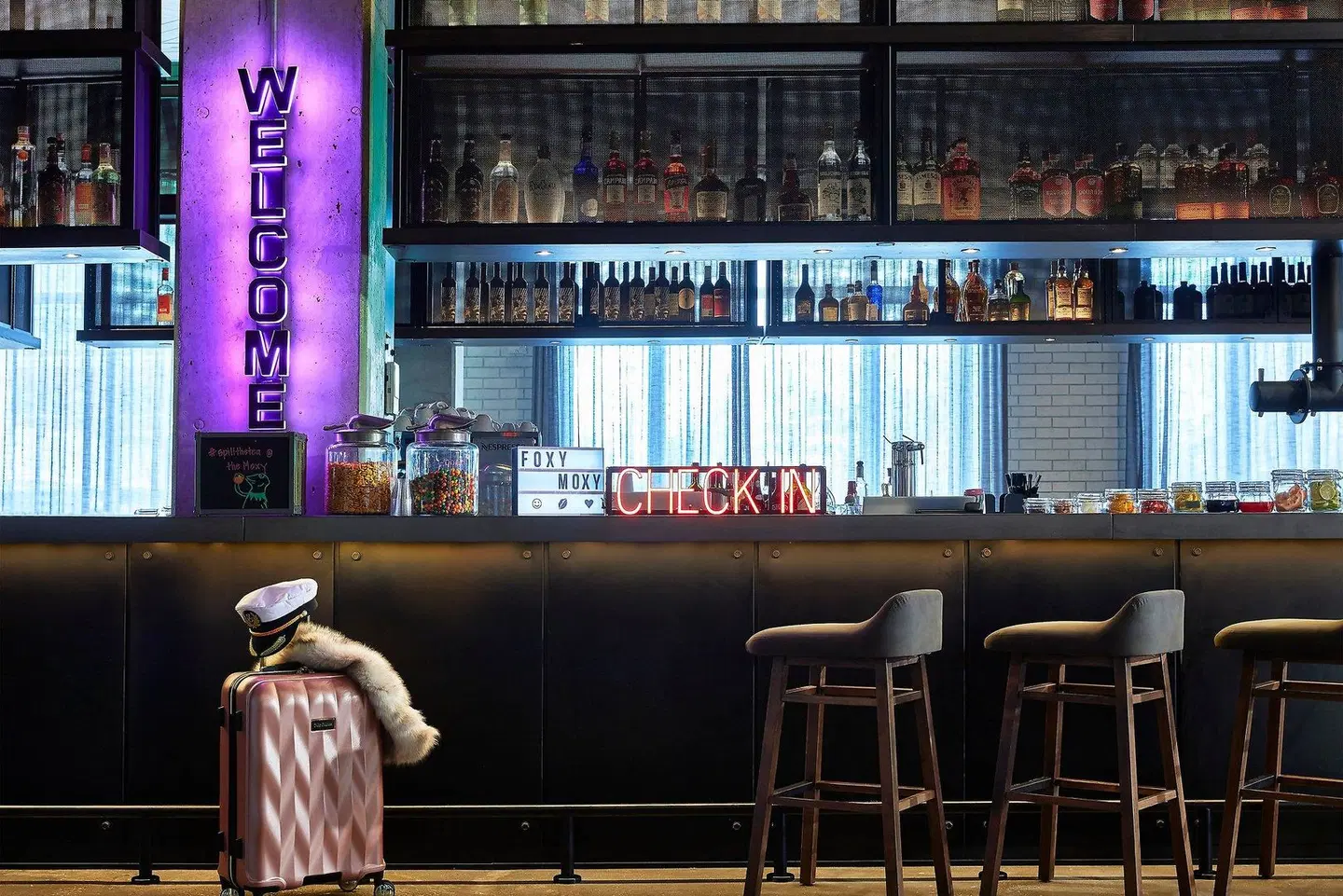Moxy Columbus Short North Bar