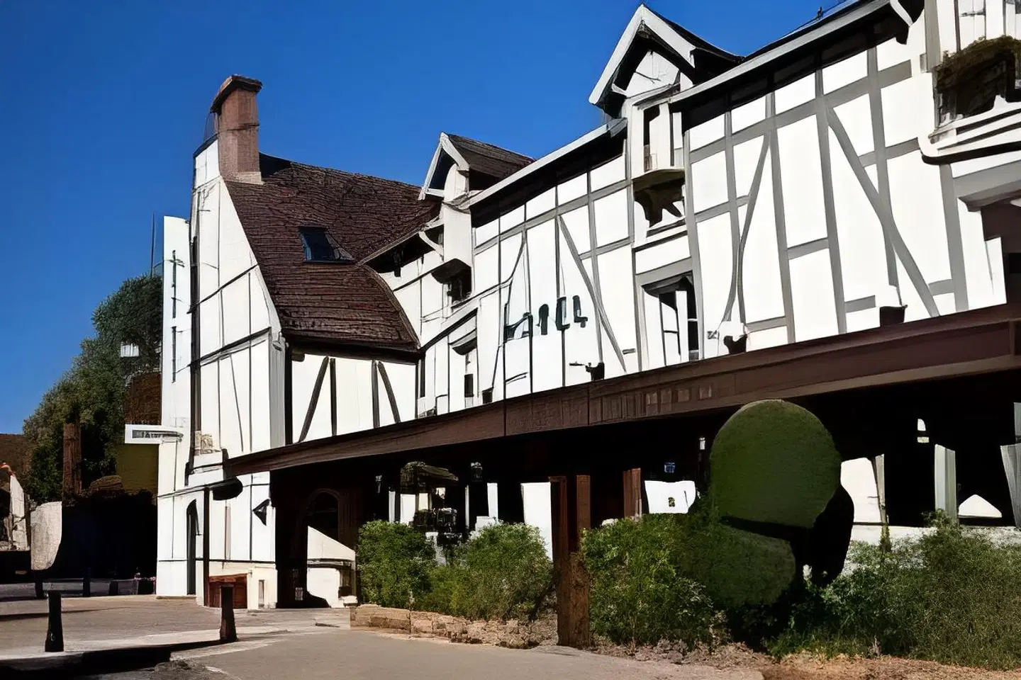 Auberge du Cheval Blanc EXTERIOR
