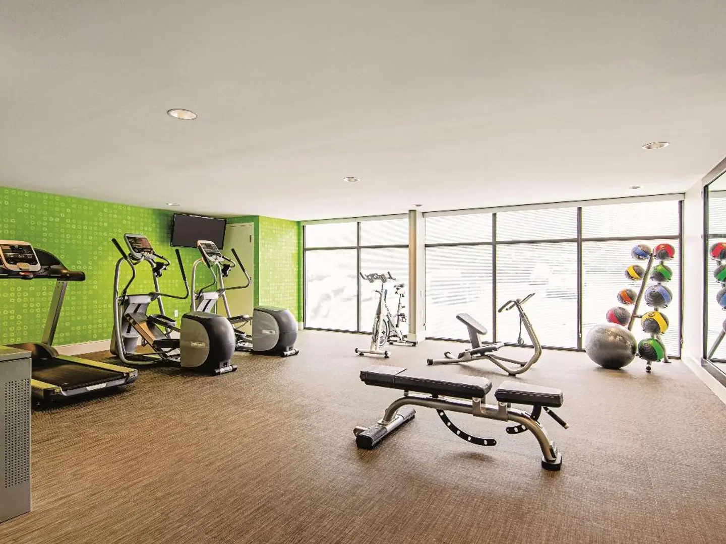 La Quinta Inn & Suites Portland SPORTS_AND_LEISURE