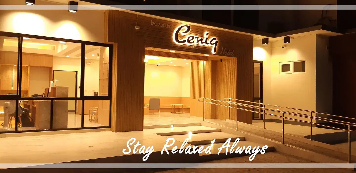 Ceniq Hotel EXTERIOR