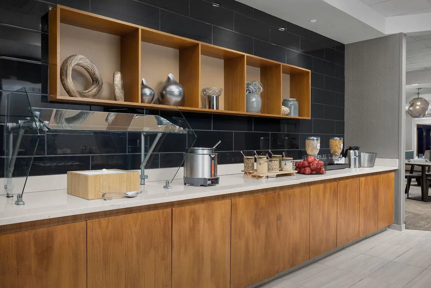 SpringHill Suites by Marriott Boston Peabody Restaurant