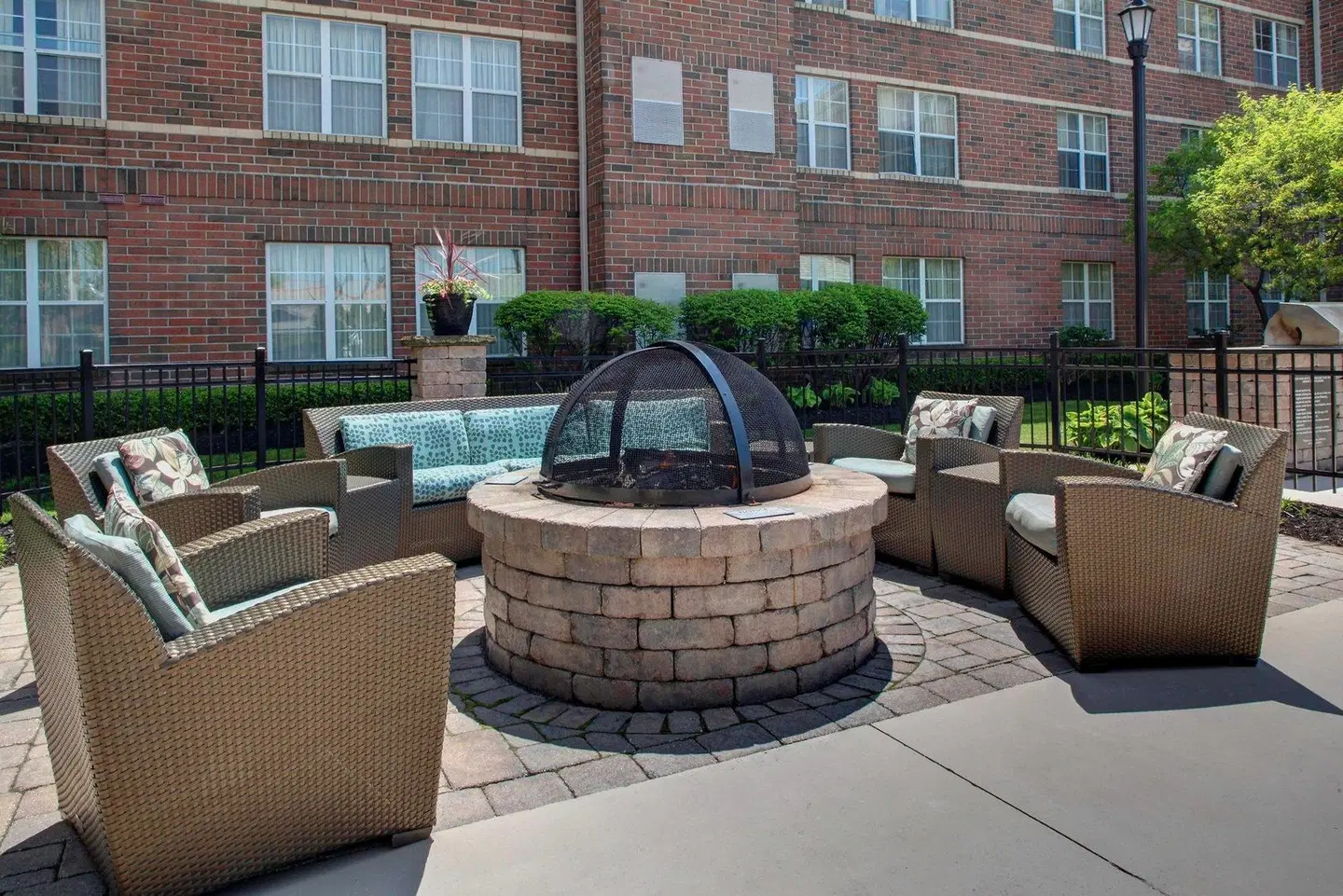 Residence Inn by Marriott Cleveland Beachwood Terrasse