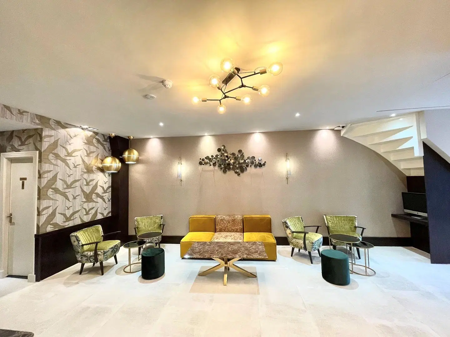 Monopole LOUNGE_LOBBY
