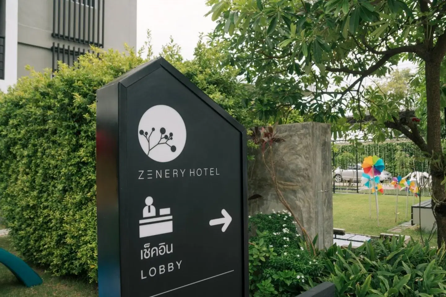 The Zenery Hotel EXTERIOR