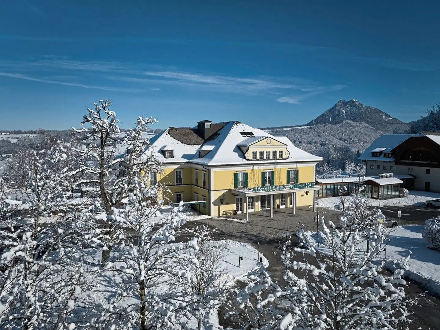 Arabella Jagdhof Resort am Fuschlsee, a Tribute Portfolio Hotel EXTERIOR