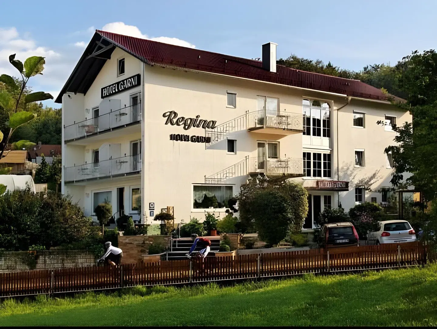 Regina EXTERIOR