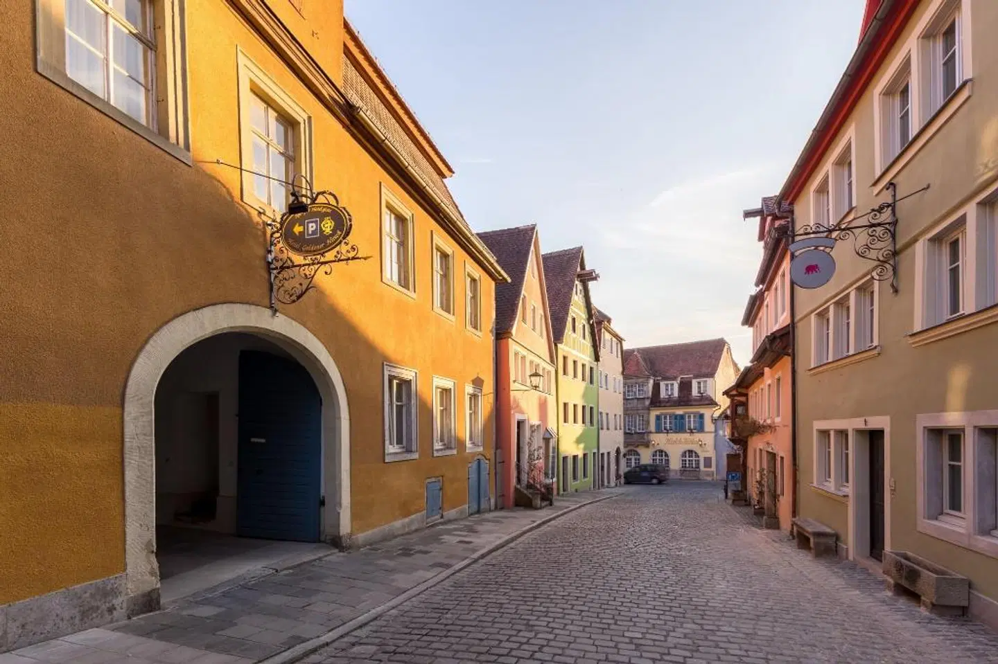 Hotel Goldener Hirsch EXTERIOR