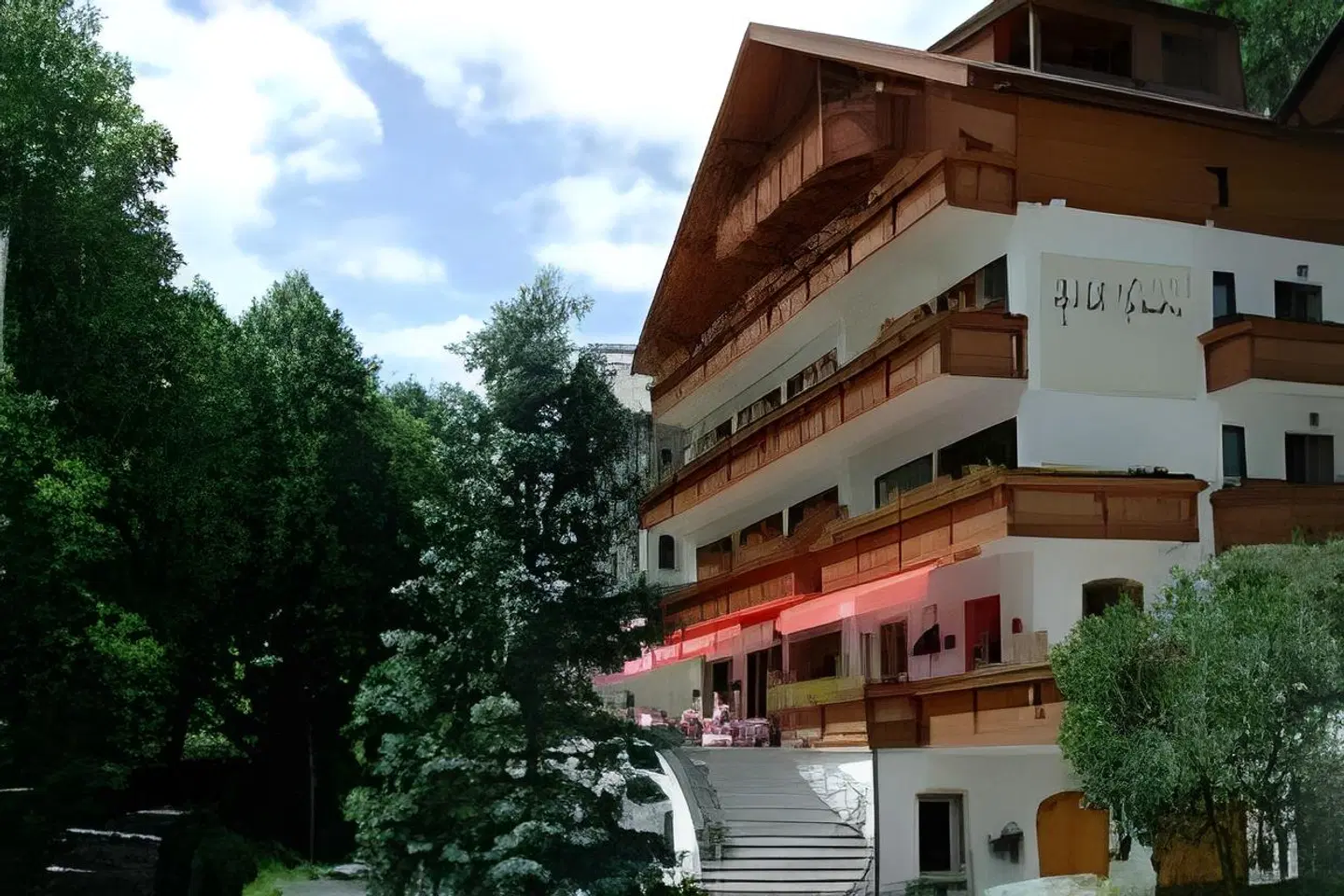 Furian EXTERIOR