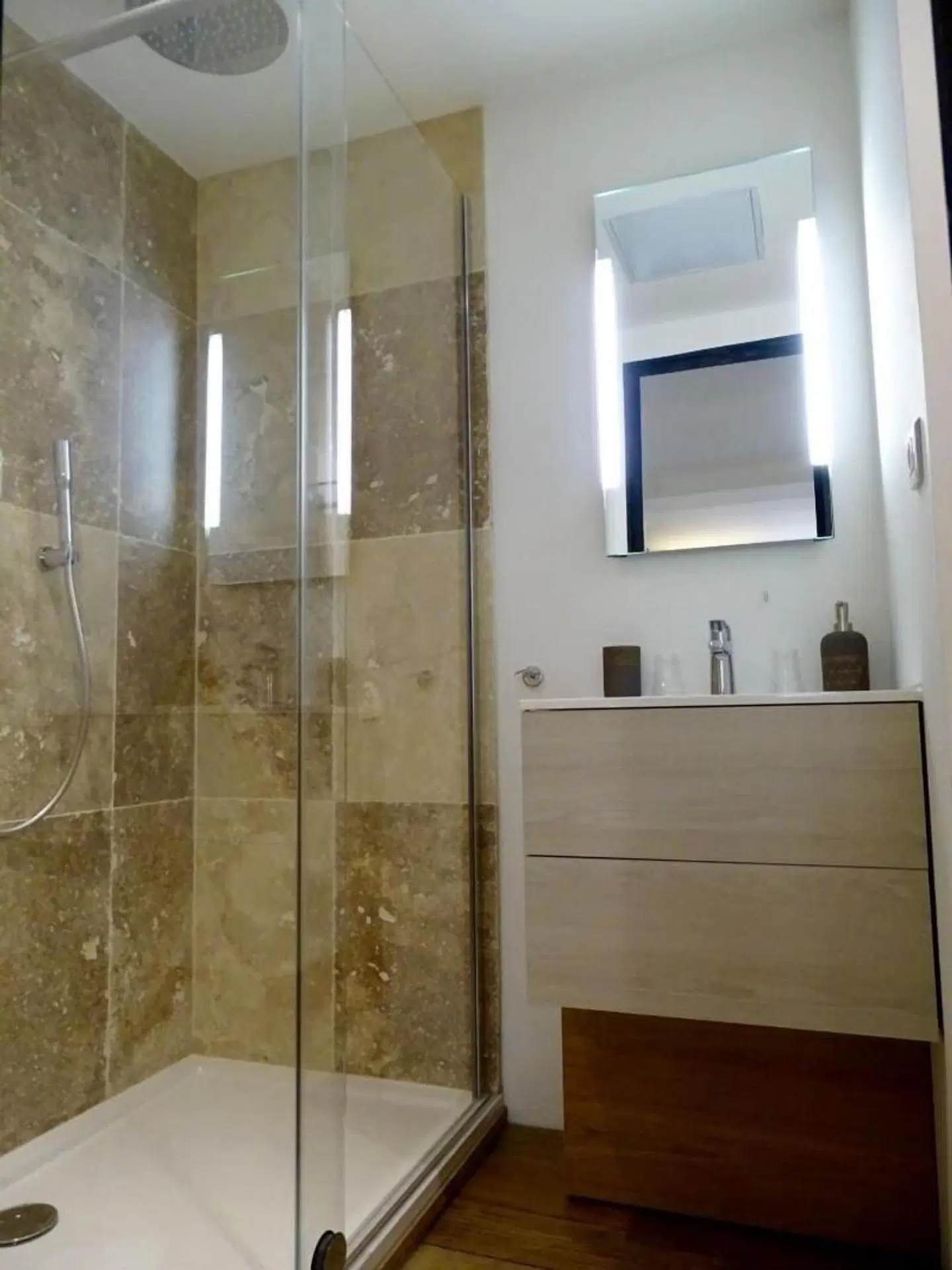 Demeure d'Hotes Le Rocher Badezimmer