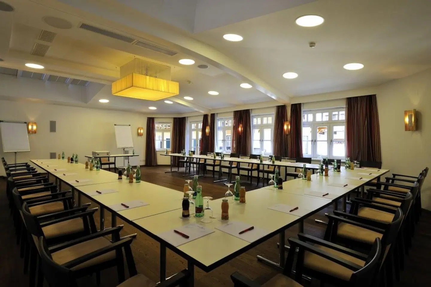 Romantik Residenz (Ferienwohnungen Hotel Im Weissen Rössl) - Dependance Konferenz