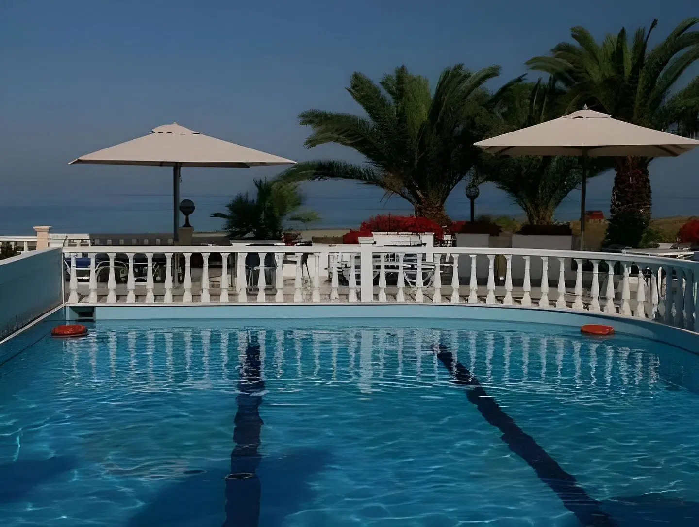 Katerina Hotel OUTDOOR_POOL