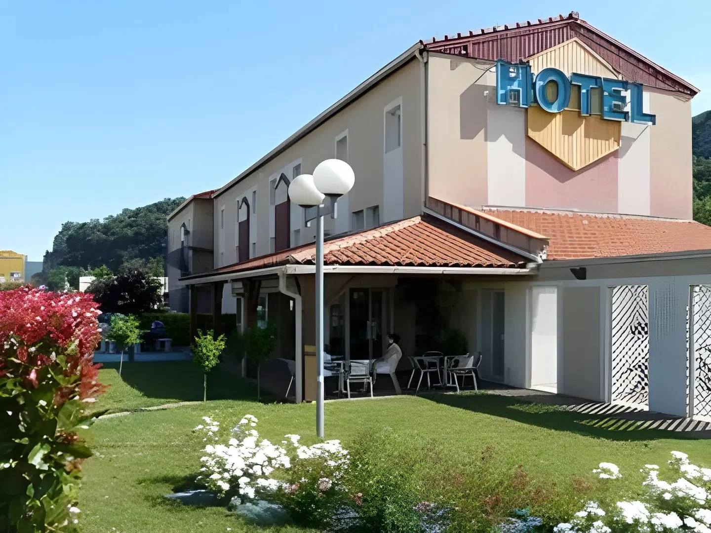 Brit Hotel Foix EXTERIOR