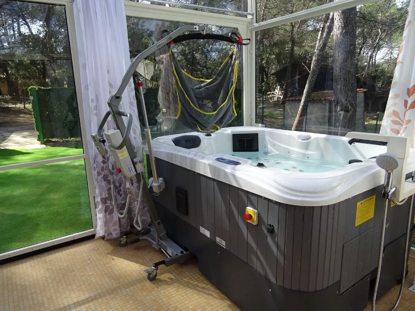 Les Chambres d'Hotes au Bois Fleuri Badezimmer