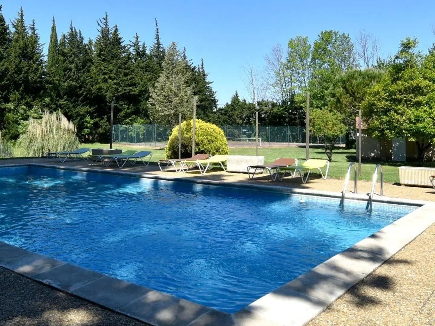 Hostellerie du Moulin de la Roque OUTDOOR_POOL