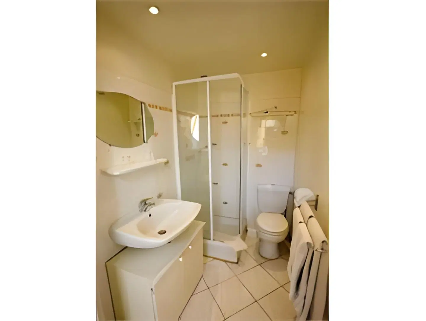 Altera Roma Hôtel Badezimmer