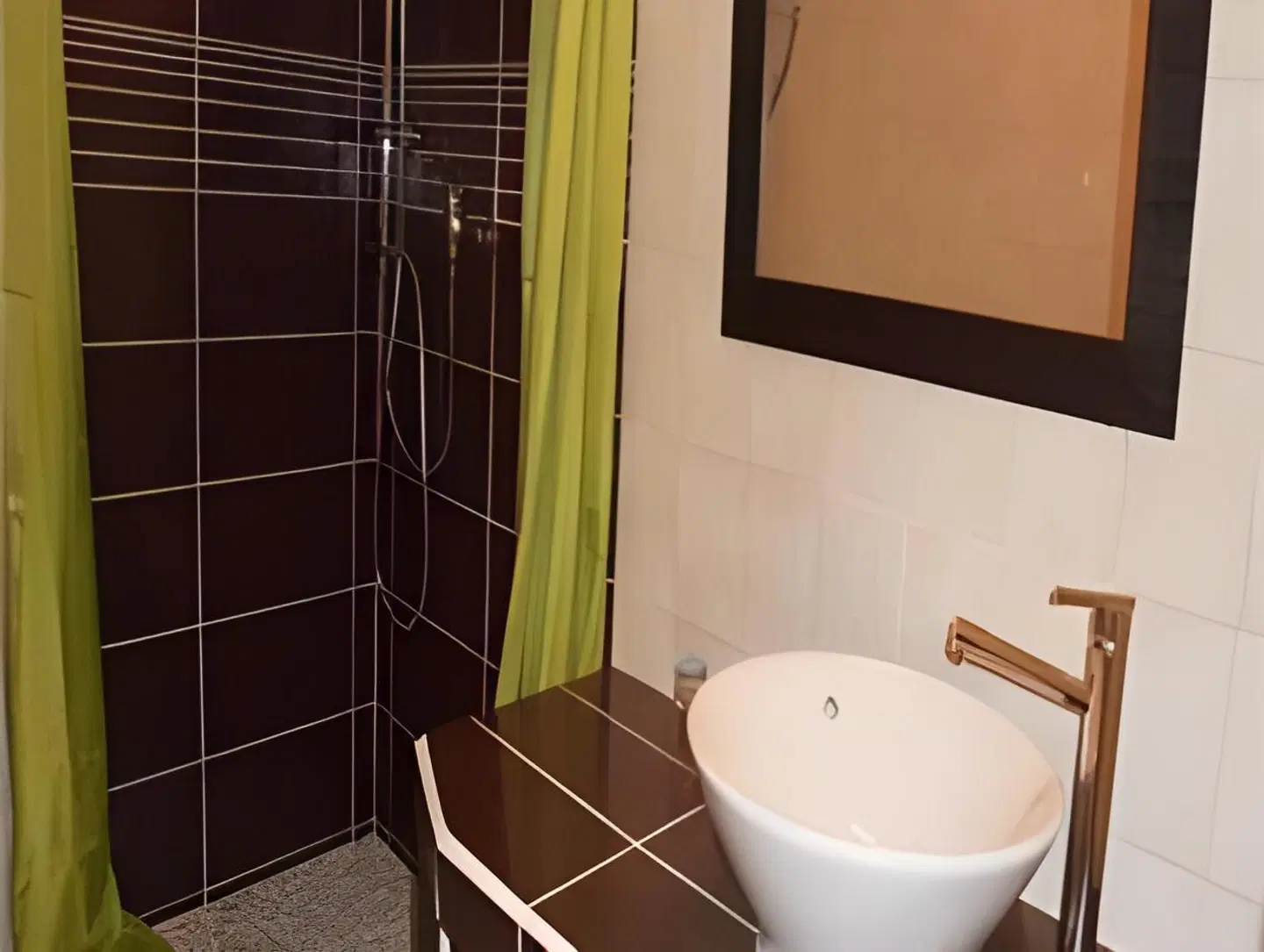 Altera Roma Hôtel Badezimmer
